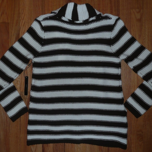 NWT BCBG Maxazria Super Soft Chai/WHT Lg Knit Striped Beach Cardigan Small - Picture 5 of 10